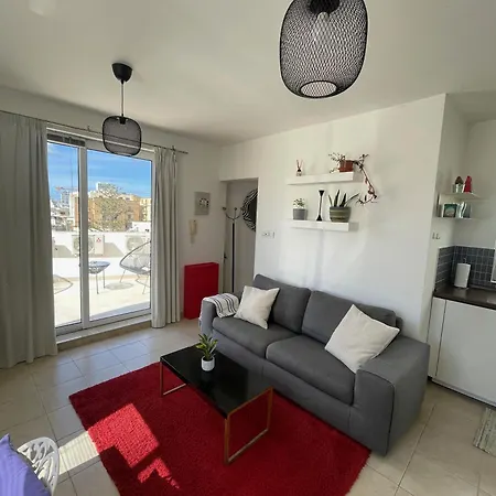 Penthouse Steps From Stunning Balluta Bay Appartement Sliema