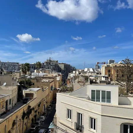 Penthouse Steps From Stunning Balluta Bay *